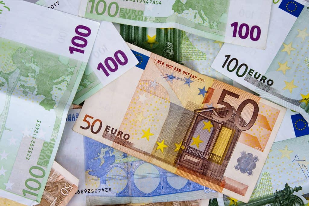 Financijski oglasnici i ekološka odgovornost: Kupnja i prodaja održivih proizvoda Financijski oglasnici i ekološka odgovornost: Kupnja i prodaja održivih proizvoda